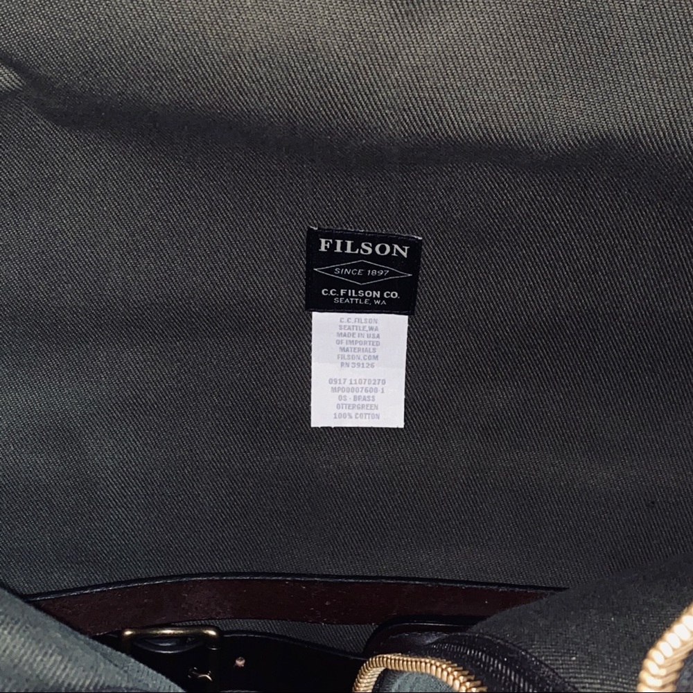 Filson garment bag NWT $775 - Picture 10 of 11